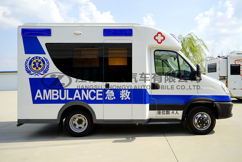 怎样选择依维柯救护车的外形颜色？